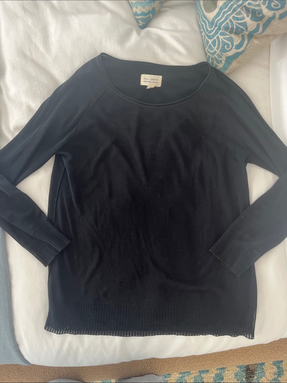 Nili Lotan Black featherweight rayon/cotton blend Crew Neck Sweater.  Size XS